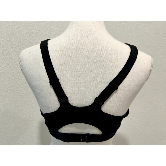 Nike Women's High Support Bra Swoosh Black Size Small Adjustable Workout Gym B22 - Picture 2 of 6